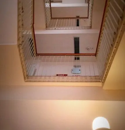 Crystal Palace Szálloda 3*