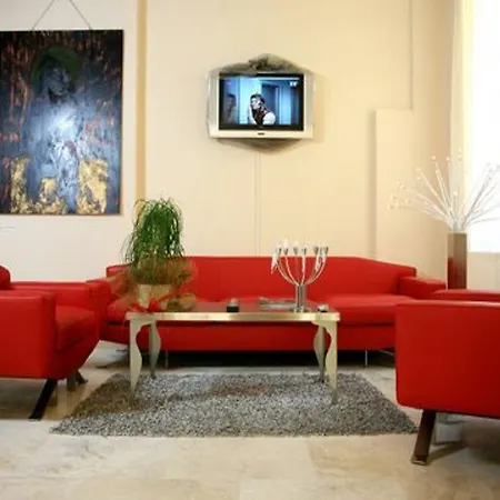 Crystal Palace Hotel 3*
