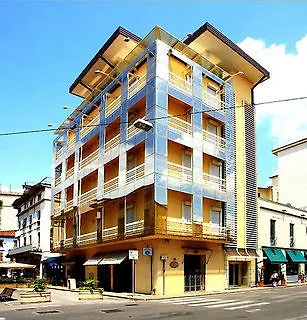 Crystal Palace Hotel